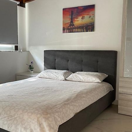 Beachfront Villa - Dasaki Larnaca Exterior photo